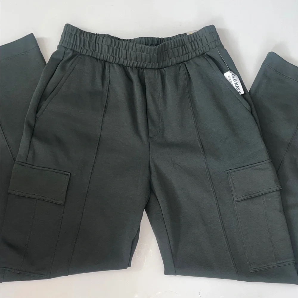 Old Navy Active Dark Green Wide Leg Cargo Pants size medium - Picture 7 of 11